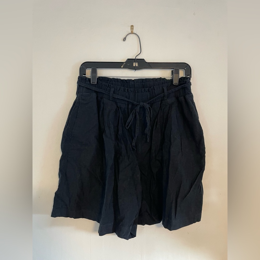 Universal Thread Women's Black High Waist Shorts